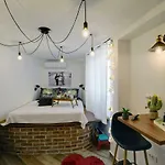 The * Dubrownik